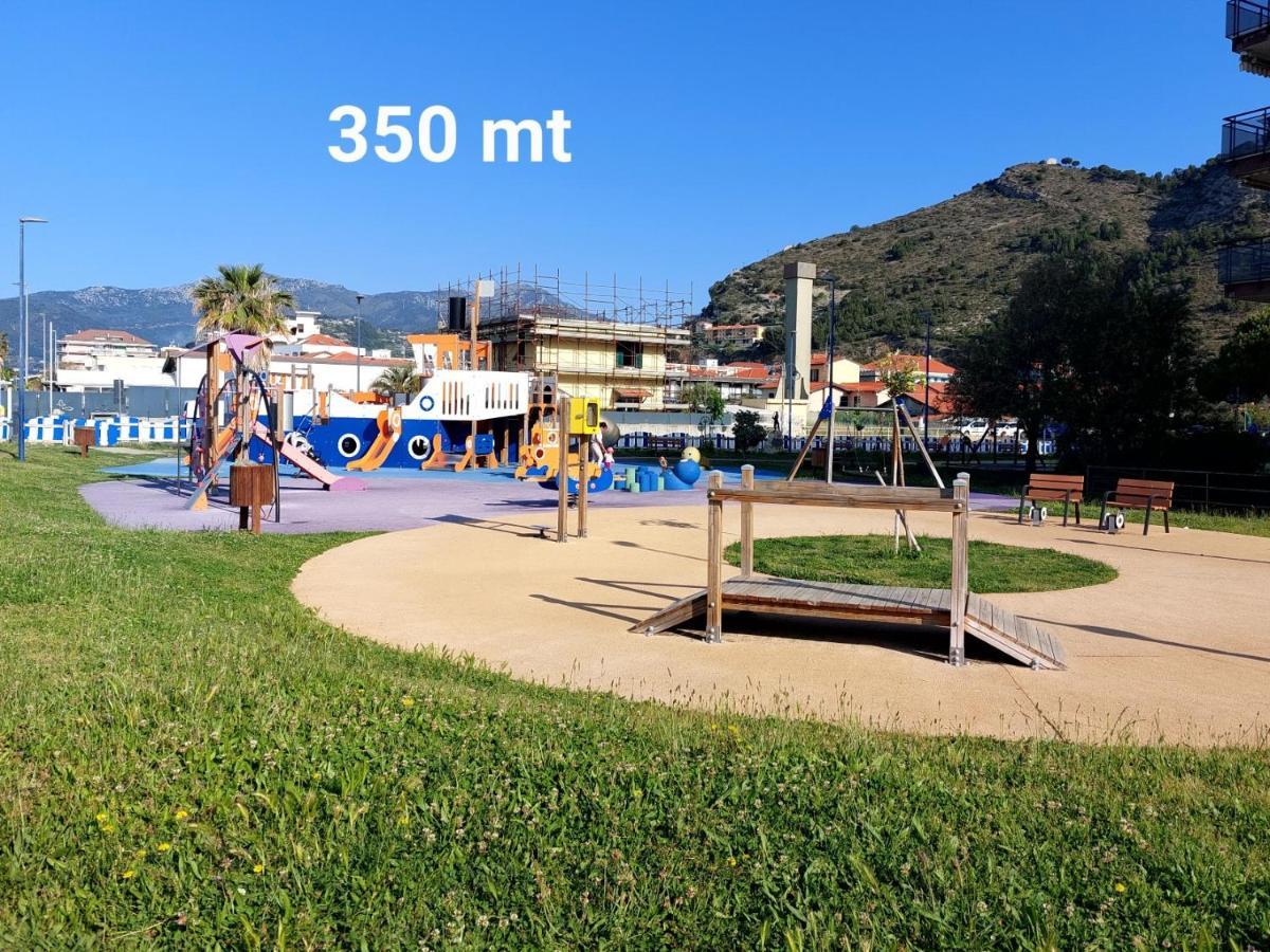 Casa Laura Appartement Ventimiglia Buitenkant foto